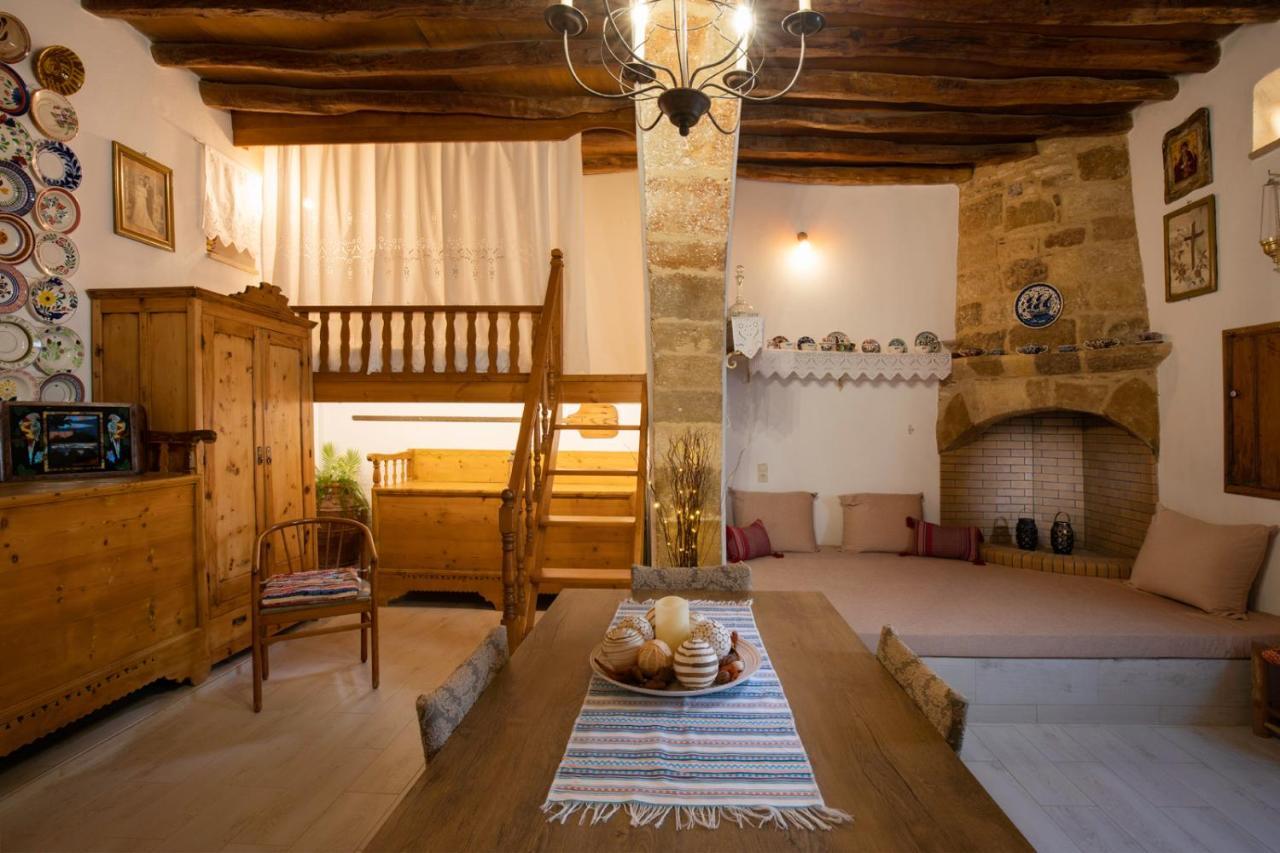 Апартаменти "Finio" Traditional House Арханґелос Екстер'єр фото