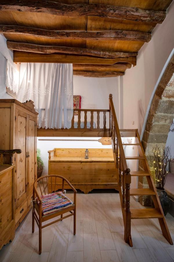 Апартаменти "Finio" Traditional House Арханґелос Екстер'єр фото